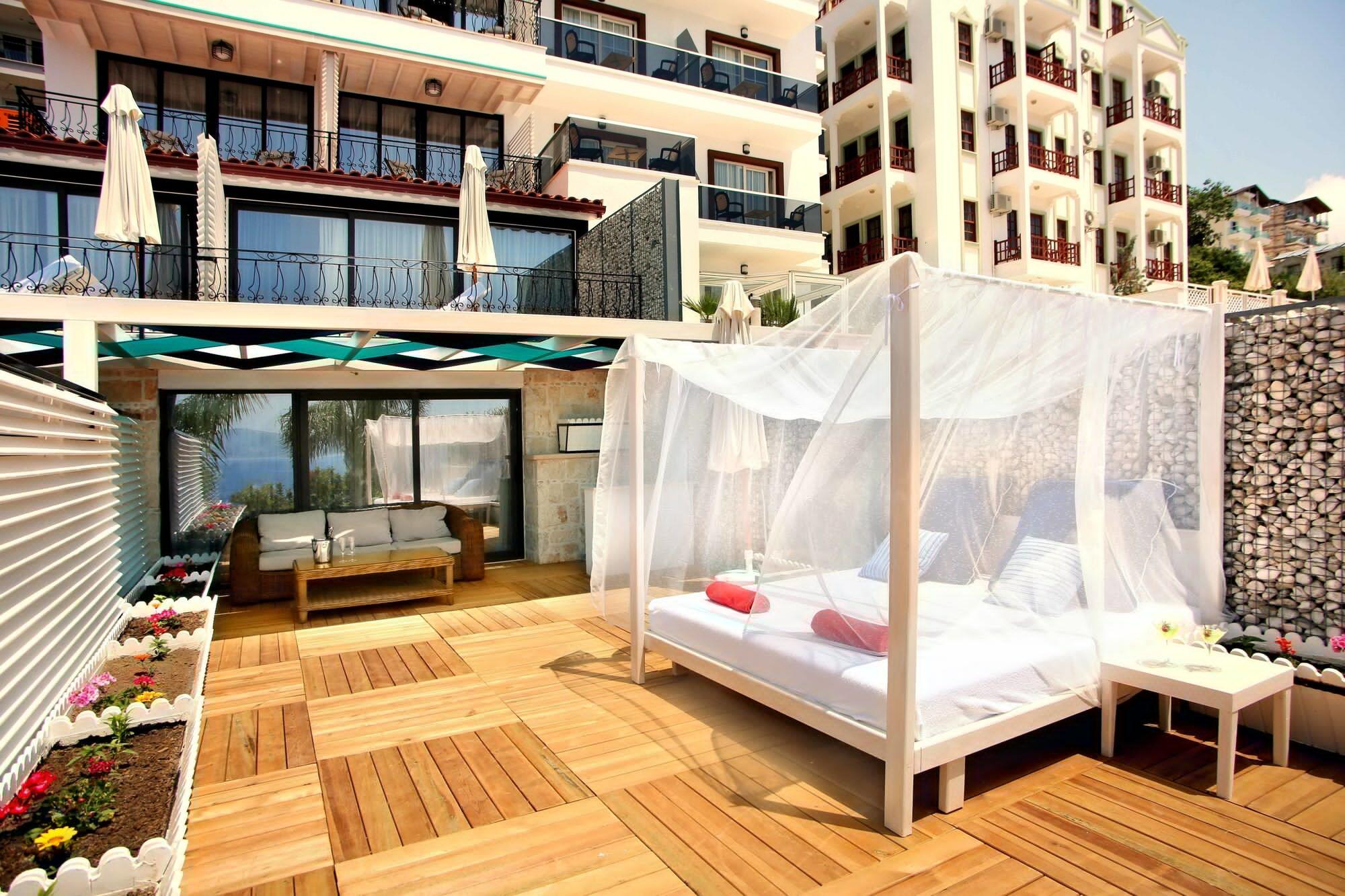 Nur Beach Hotel Kas Exterior photo