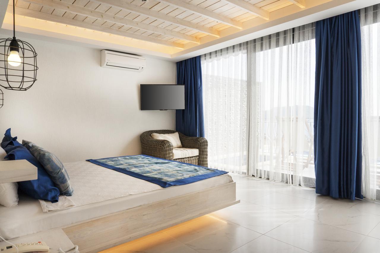 Nur Beach Hotel Kas Exterior photo