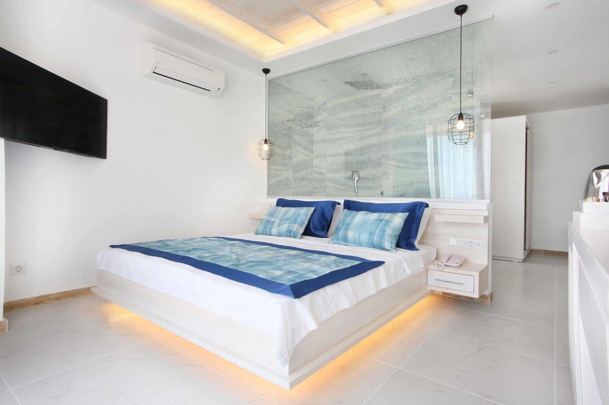 Nur Beach Hotel Kas Exterior photo